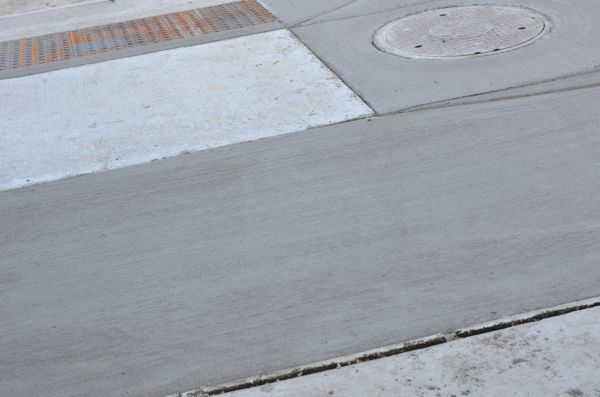 Cost of Path Resurfacing in Daphne